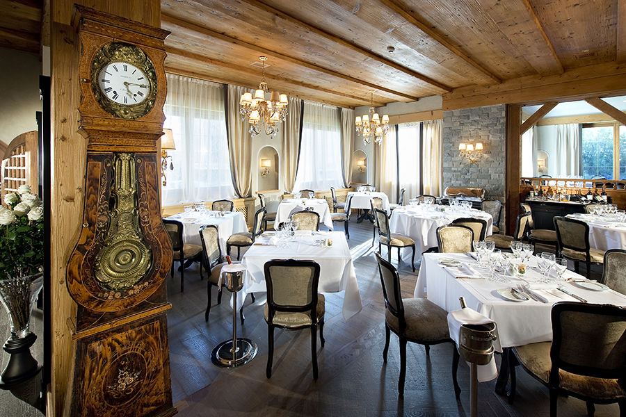 Flueela - The Unbound Collection By Hyatt Davos